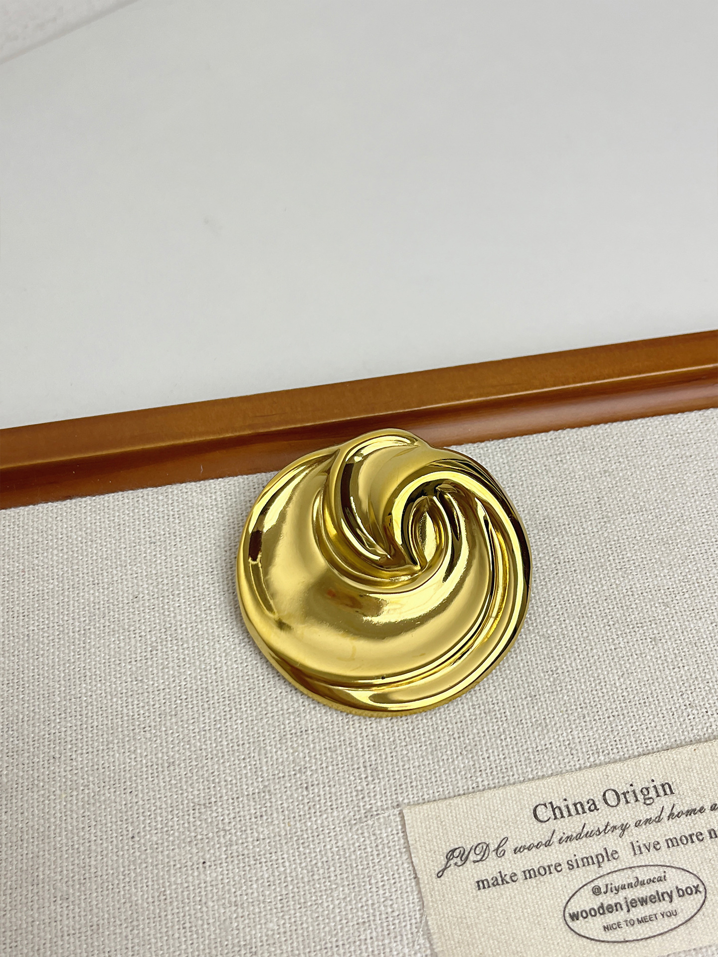 Vintage Geometric High-End Brooch