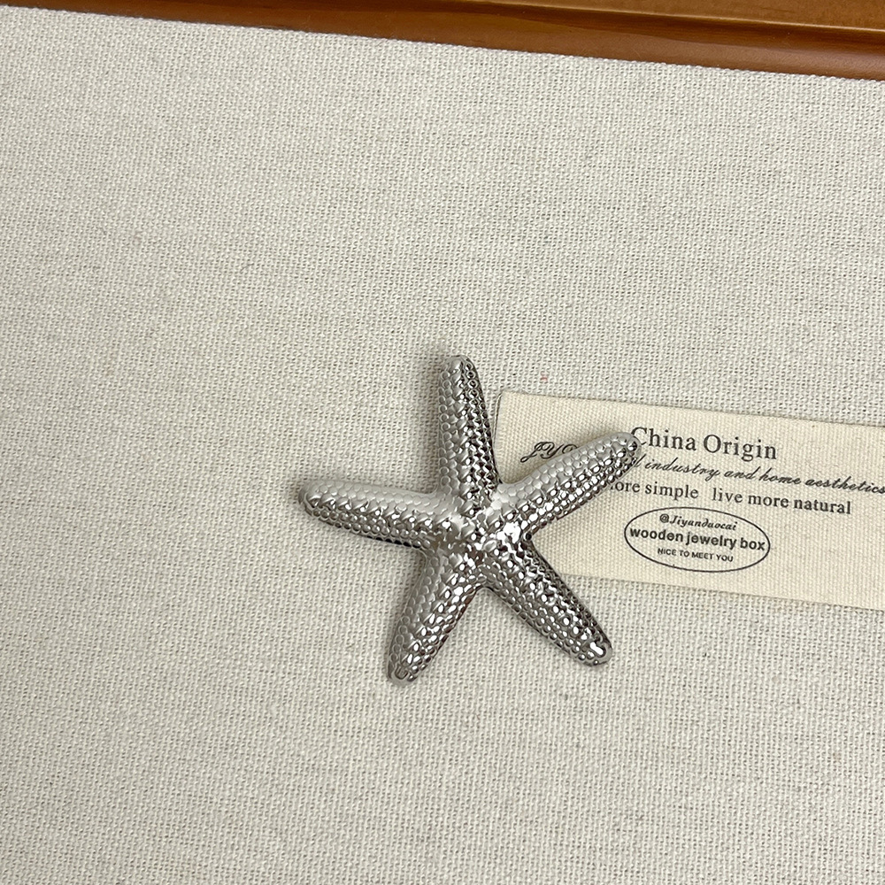 Vintage Geometric High-End Brooch