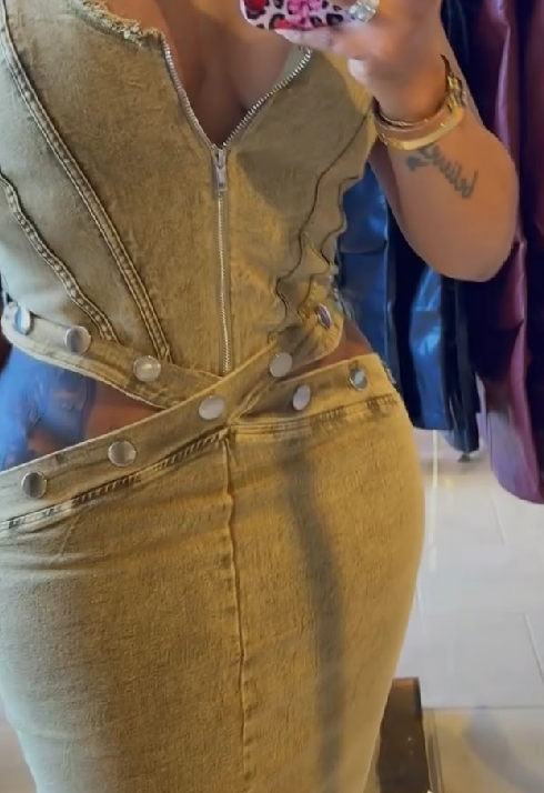 Button-Up Side Cutout Zipper Denim Skirt